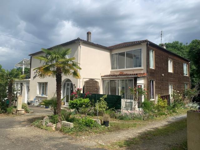 Dpt Gers 32, à vendre BARBOTAN LES THERMES maison P17