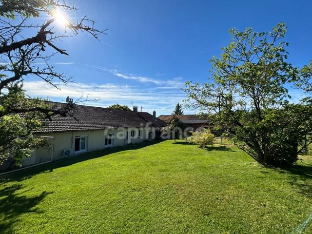Dpt Dordogne 24, à vendre SAINT SULPICE D'EXCIDEUIL maison P7 de 182,21 m² Terrain de plus de 2 hectares Plain pied