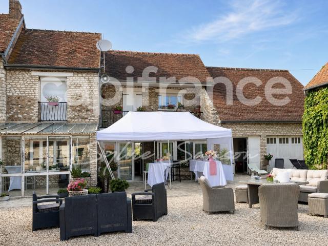 Dpt Eure 27, à vendre proche Bonnières sur Seine maison P12
