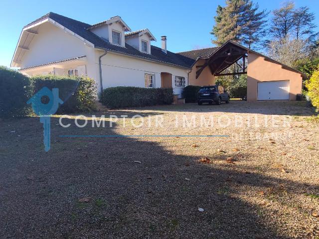 Dpt Haute Garonne 31 A vendre Ganties 31 Maison de ville T7 de 368 m2 sur terrain de 4490 m2 avec piscine e