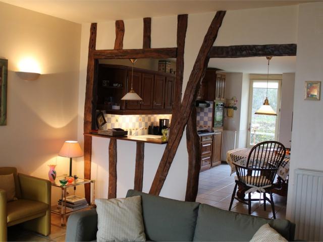 Dpt Haute Garonne 31, à vendre SAINT JULIA maison P8 de 287 m² Terrain de 4680 Plain pied