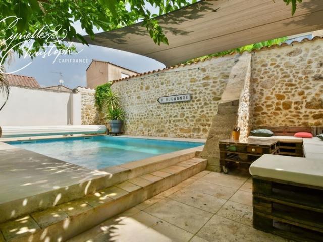 Dpt Hérault 34, à vendre à CAMPAGNAN, maison de maître du XIXè siècle T7 191m² avec cour ombragée et piscine sur terrain de 310m²