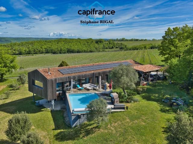Dpt Lot 46, à vendre MAUROUX maison P8 de 210 m² Terrain. 210m² Mauroux