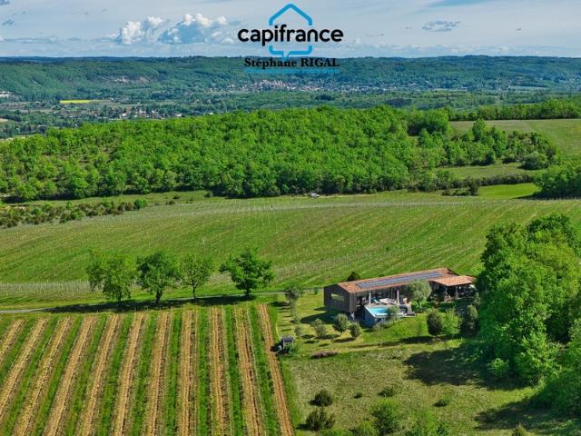 Dpt Lot 46, à vendre MAUROUX maison P8 de 210 m² Terrain de 2 400 m² Plain pied