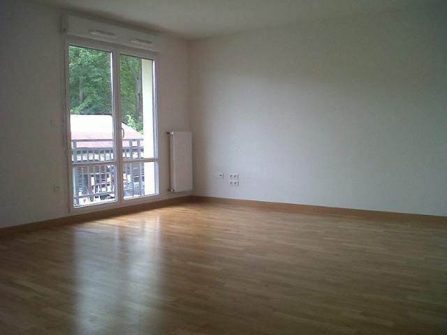 Dpt Marne 51, à louer EPERNAY Avenue de Champagne appartement T3 de 78 m²