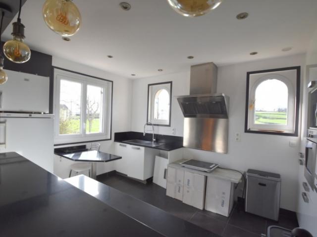 Dpt Saône et Loire 71, à vendre GUEUGNON maison P7