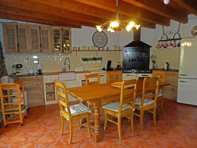 Dpt Pyrénées Orientales 66, à vendre JUJOLS maison en pierres rénovée 4 pièces 128 m² terrasse, cave