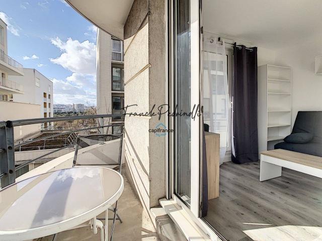Dpt Rhône 69, à louer LYON 8EME ARRONDISSEMENT T1 18.15 m2 tr