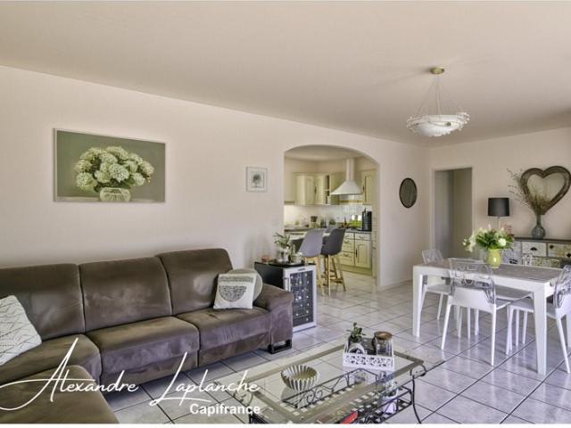 Dpt Tarn et Garonne 82, Maison de plain pied parfaitement. 103m² Saint Etienne de Tulmont