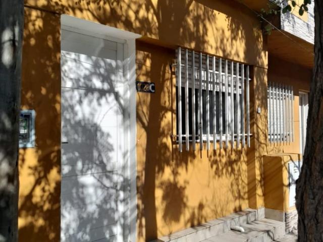 dpto monoambiente con patio chico