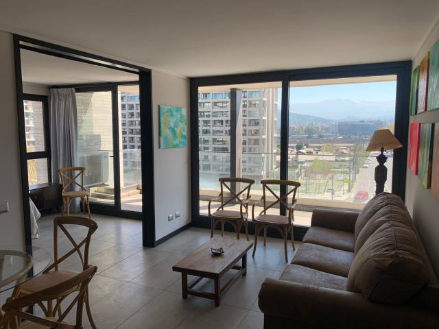 Dpto amoblado nuevo, estilo mariposa Av Las Condes /La Cabaña
