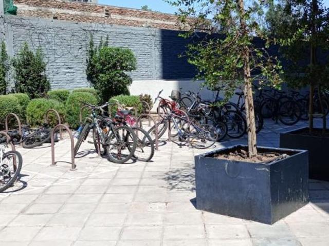 Dpto como nuevo en Estacion Central