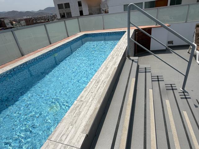 DPTO. DE PLAYA EN VENTA | CERCA AL MAR | BALCÓN | 2 DORM