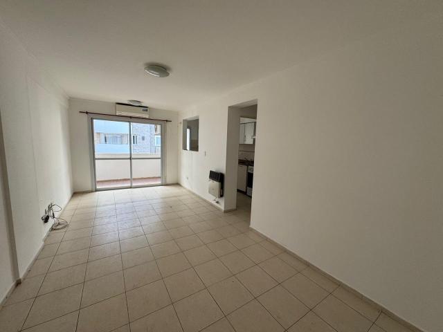Dpto en alquiler, 2 dorm Villa Sol