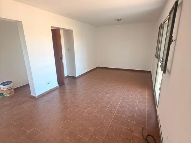 DPTO EN ALQUILER 3 HABITACIONES SAN VICENTE
