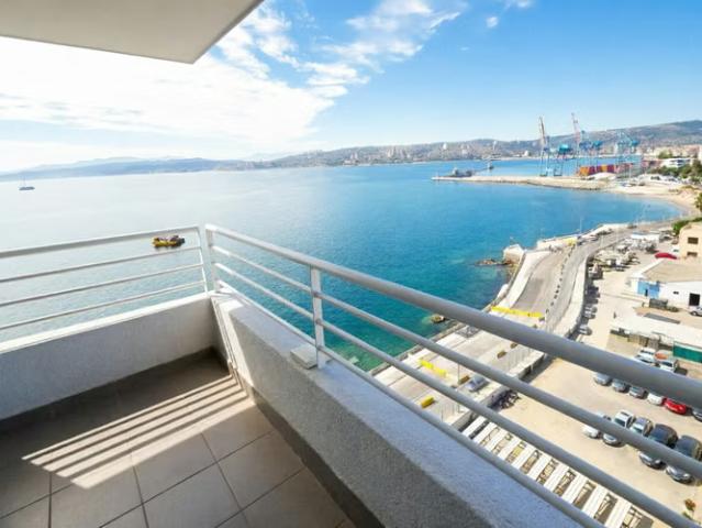 Dpto Renovado | Gran terraza | Vista maravillosa | 3 dormitorios por 4500.00 en Valparaíso