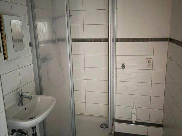 Dr. Friedrich Wolf Str. 49, WE 40 1.OG rechts