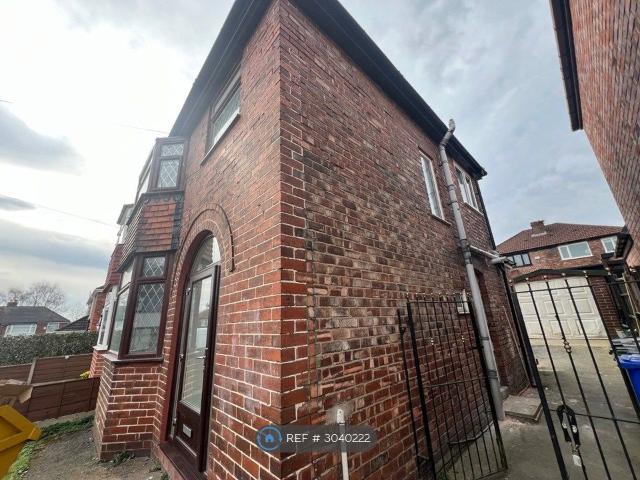 Droylsden, Manchester M43, 3 bed semi detached house to rent, £1,225 pcm | PrimeLocation