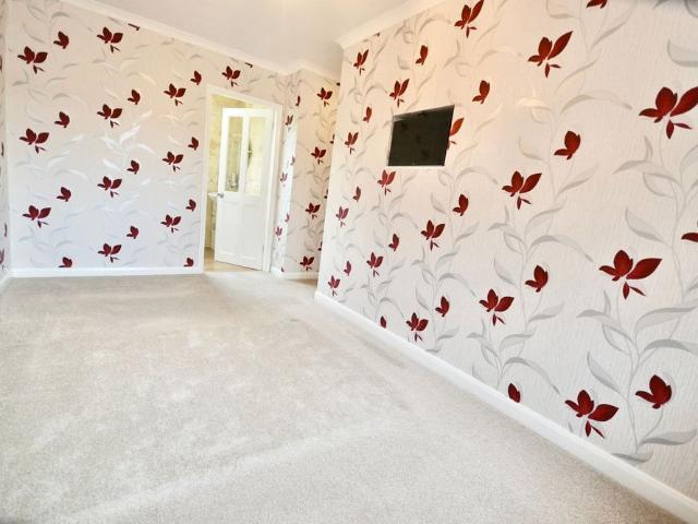 Drome Close, Coalville, Le67