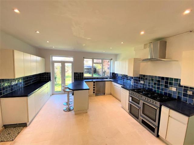 Draycot Road, London E11, 5 bed property to rent, £3,750 pcm | PrimeLocation