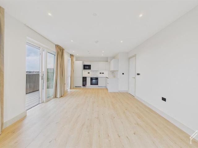 Draycote House, Caversham Road, London NW9, 2 bed flat to rent, £2,580 pcm | PrimeLocation