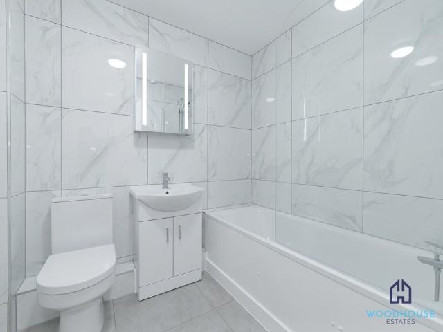 Draycott Close, London, NW2 One Bedroom Flat To Rent £351pw / £1,525pcm