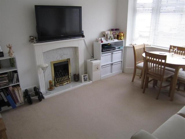 Draycott Road, Bournemouth BH10, 1 bed flat to rent, £1,250 pcm | PrimeLocation