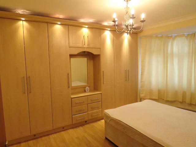Drayton Gardens, West Drayton UB7, 2 bed flat to rent, £1,900 pcm | PrimeLocation