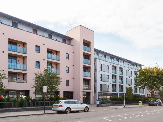 Drayton Park, London N5, 1 bed flat to rent, £2,145 pcm | PrimeLocation