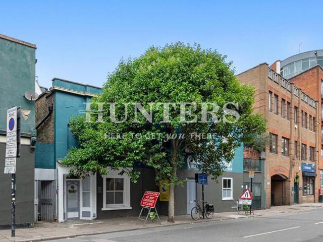 Drayton Park, London, N5 2 bed flat to rent £2,595 pcm £599 pw