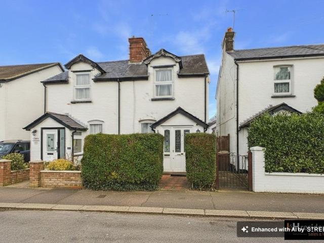 Drayton Road, Borehamwood WD6, 3 bed semi detached house to rent, £2,000 pcm | PrimeLocation