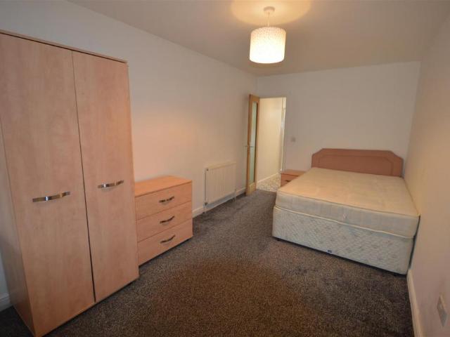 Drayton Street, Manchester M15 1 bed house to rent £700 pcm £162 pw