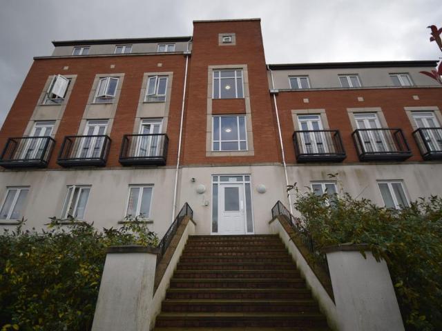 Dragon Road, Hatfield AL10 3 bed flat to rent £1,800 pcm £415 pw