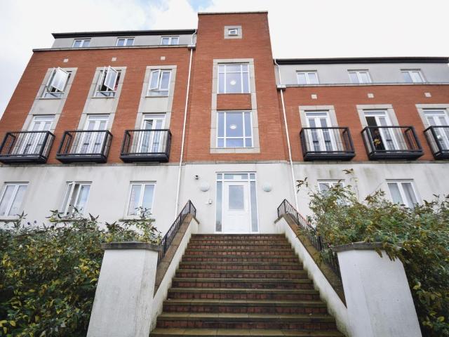 Dragon Road, Hatfield AL10, 3 bed flat to rent, £1,700 pcm | PrimeLocation
