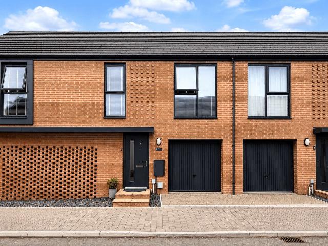 Dragonfly Lane, Hartcliffe, Bristol BS13, 2 bed flat to rent, £1,390 pcm | PrimeLocation