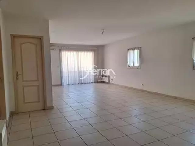 Draguignan 83300 Location appartement 3 pièces t3 garage