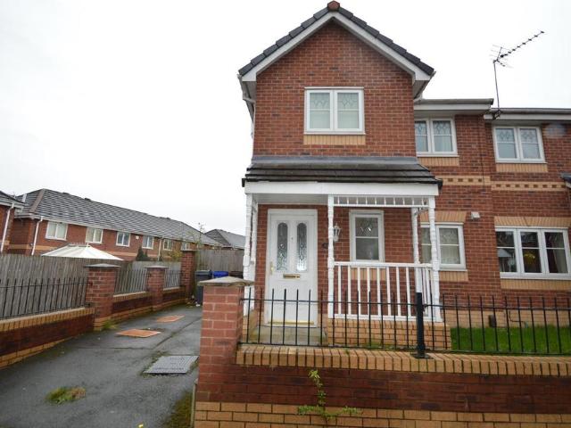 Drake Avenue, Manchester M22 3 bed house to rent £1,250 pcm £288 pw