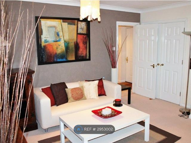Drake Hall, London E16, 1 bed flat to rent, £1,850 pcm | PrimeLocation