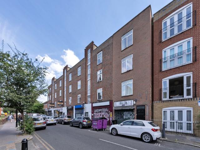 Drake House, Stepney Way, London E1, 1 bed flat to rent, £1,695 pcm | PrimeLocation