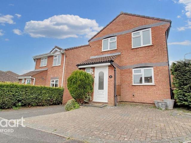 Drake Road, Ashford 3 bed link detached house to rent £1,450 pcm £335 pw