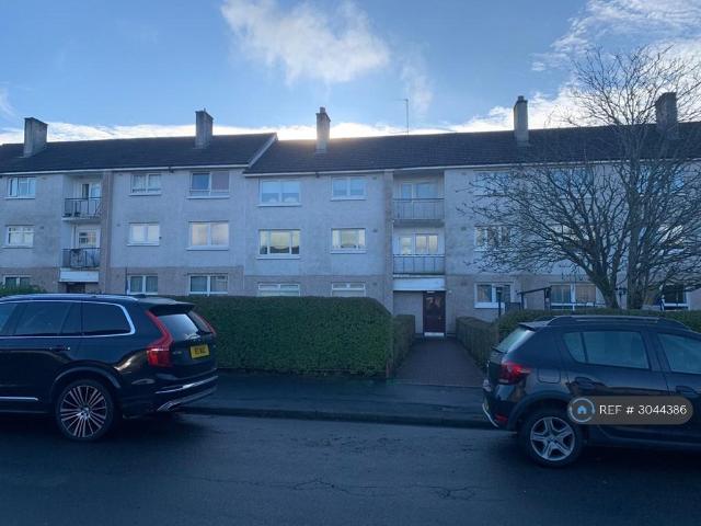 Drakemire Avenue, Glasgow, G45 2 bed flat to rent £795 pcm £183 pw