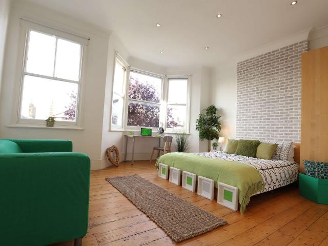 Drakefell Road, New Cross, London SE14, 5 bed semi detached house to rent, £5,200 pcm | PrimeLocation