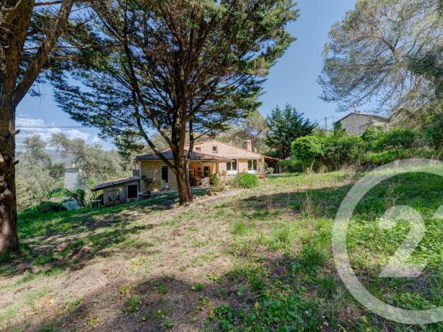 Drap Font De Rimiez: Située dans un environnement calme et. 118m² Drap