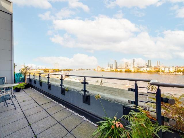 Drew House, Wharf Street, London SE8, 3 bed flat to rent, £3,000 pcm | PrimeLocation