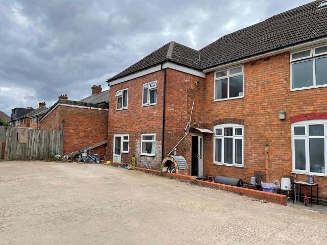 Drews Lane, Birmingham B8, 2 bed flat to rent, £1,100 pcm | PrimeLocation