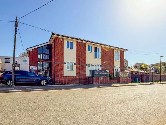 Dreadnought, Hazel Road, Southampton SO19, 2 bed flat to rent, £1,200 pcm | PrimeLocation
