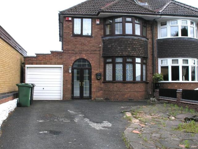 Dreadnought Road, Brierley Hill DY5 3 bed semi detached house to rent £1,200 pcm £277 pw
