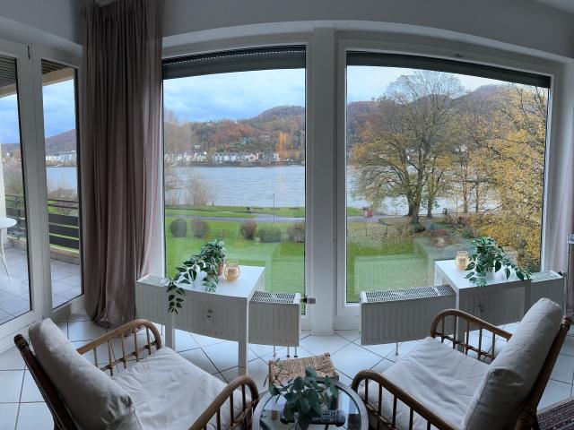 Dream apartment with panoramic view directly on the Rhine in Bonn Mehlem