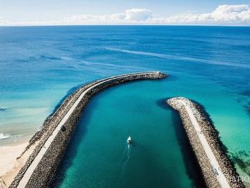 Dream Big in this Sea Side Location
