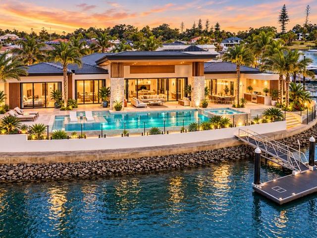 DREAM BUILD OPPORTUNITY IN RABY BAY LOWSET OR MULTI LEVEL?